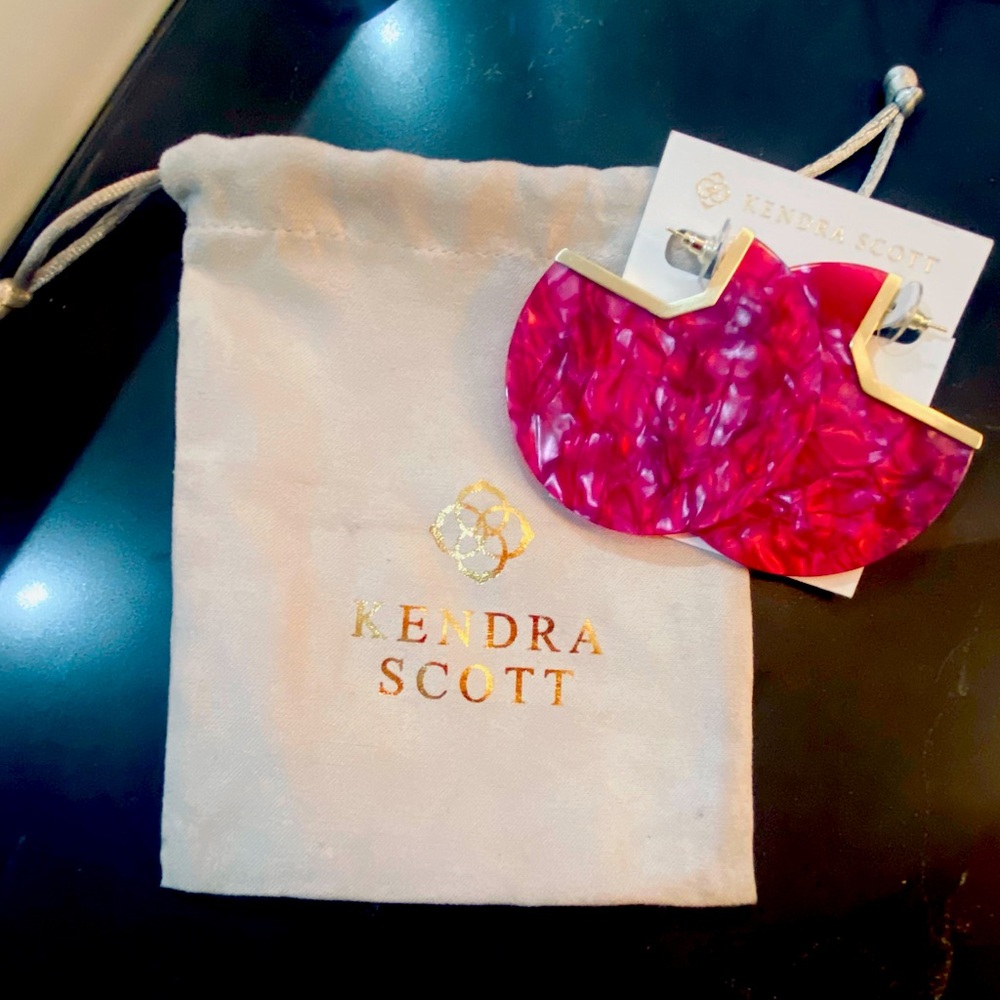 Kendra Scott | NWT Hot Pink Earrings!